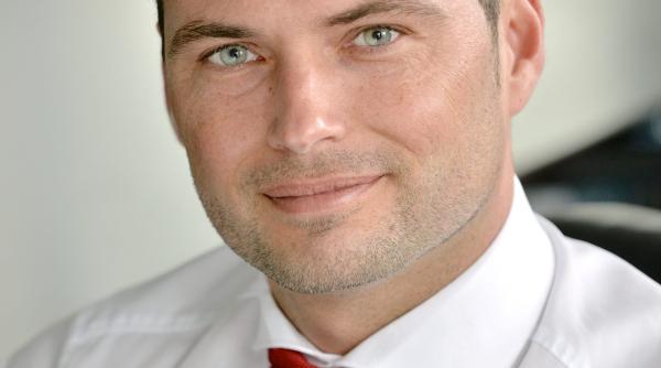 viktor bocz n este noul director general al provident financial romania