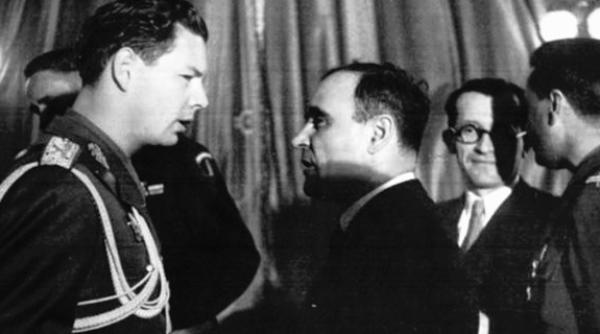 23 august trebuie recuperata ca zi europeana a victimelor totalitarismului spune emil constantinescu