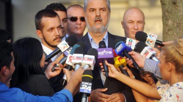 adrian nastase primul mesaj pe blog din libertate chiar nu este clar ce s a intamplat