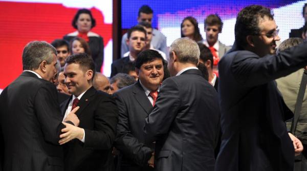 dan ova raspunde liderilor acl lasa i ipocrizia ave i doua variante demisia sau