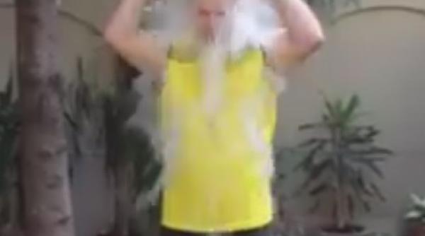 provocarea ice bucket octavian bellu a acceptat provocarea monicai ro u