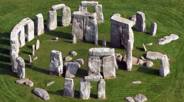 stonehenge de ce a fost construit monumentul