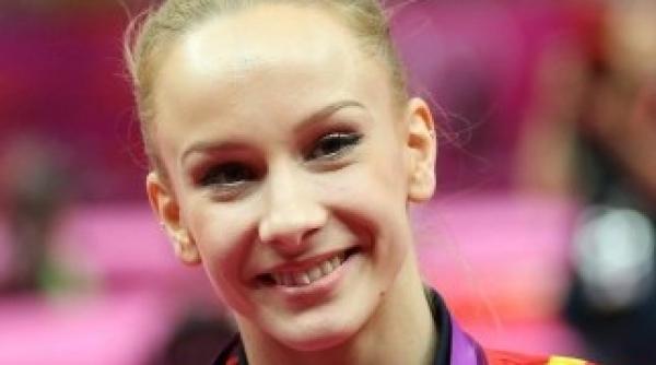 cum arata gimnasta sandra izbasa dupa prima operatie estetica din viata ei