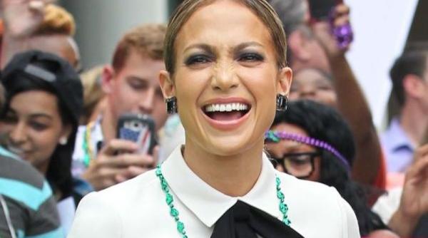 jennifer lopez apari ie demna de invidiat la preselectiile unui talent show