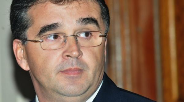 oprisan reclama parlamentului csm si ambasadei sua ca dna face presiuni asupra magistratilor