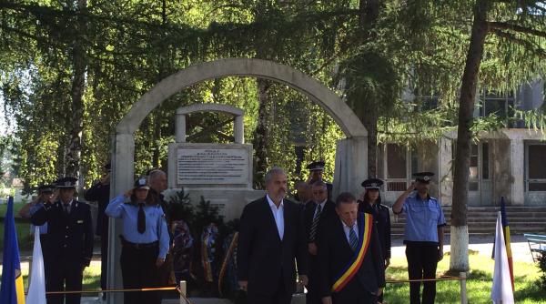 adrian nastase la zarne ti momente cople itoare alaturi de sora i fiul lui