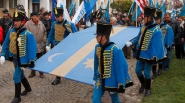 autonomia costa inutul secuiesc vs tirolul de sud