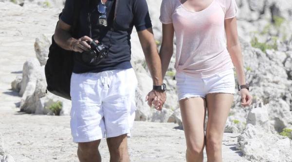 banderas o noua iubita dupa divor ul de melanie griffith