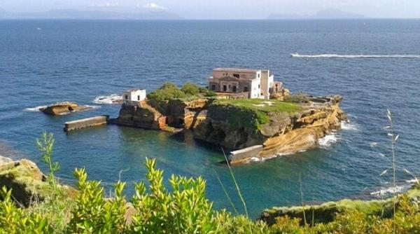 insula blestemata milionarii ar vrea sa locuiasca aici dar se tem