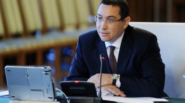 ponta trimite mini trii la coala