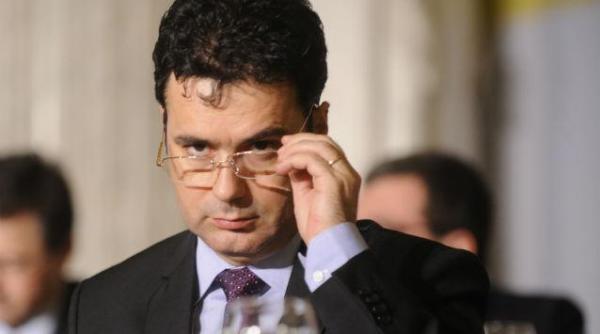 pricopie facultate fara bac ministrul lamure te problema