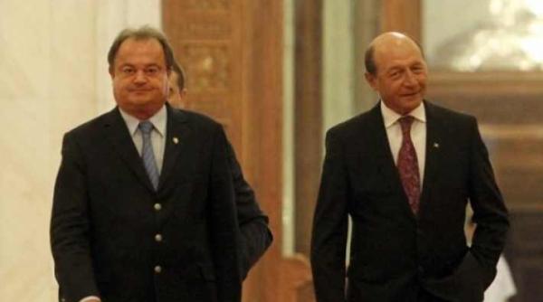 blaga basescu i tariceanu doi mun i de ipocrizie