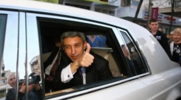 pp dd l a validat dan diaconescu i i depune candidatura la pre edin ie luni