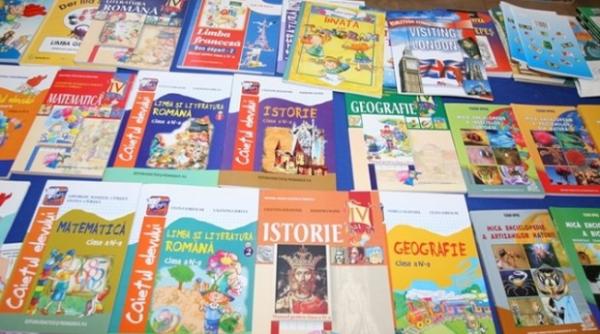 abecedar maria ia o lama noua acum are o rana mare ce spun speciali tii