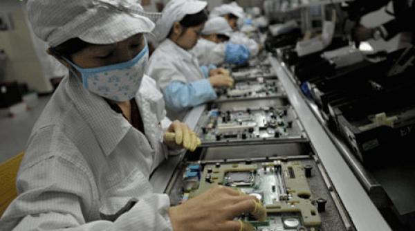 apple scandal imens la o fabrica din china