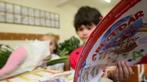 elevii claselor i i a ii a vor studia dupa manualele vechi