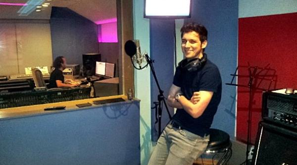 claudiu roman dj la radio 21 gasit mort in apartament