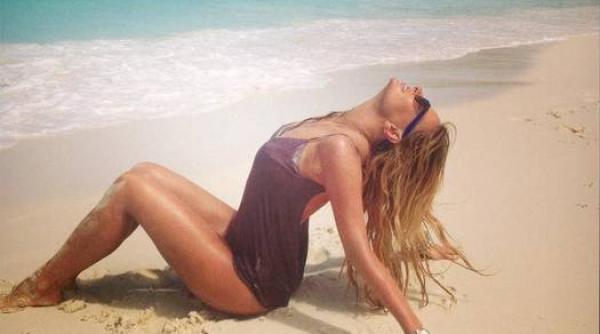 delia s a accidetat grav la filmarile unui videoclip