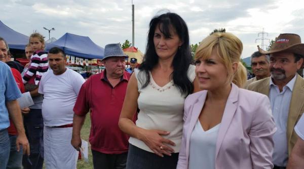 elena udrea dilema dupa lansarea candidaturii la pre edin ie a lui victor ponta