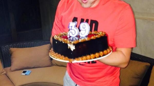 la mul i ani soarele meu ce cadou a primit reghecampf de la so ia lui