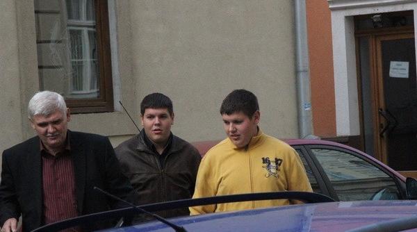 pedofil fiul unui avocat timi orean re inut