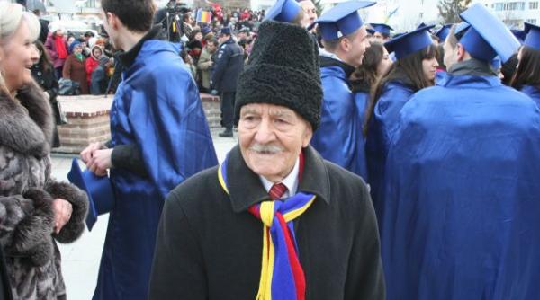 ion lungu impline te 102 ani i a luat bacalaureatul la 72 de ani
