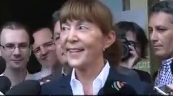 monica macovei inregistrare candidatura la bec am adus cadouri pentru ceilal i candida i