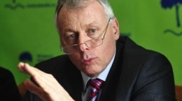 laszlo borbely mo iunea de cenzura joc de glezna