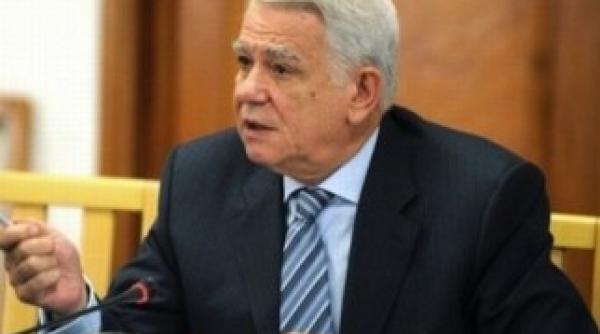 ponta despre mele canu e un om extrem de elegant