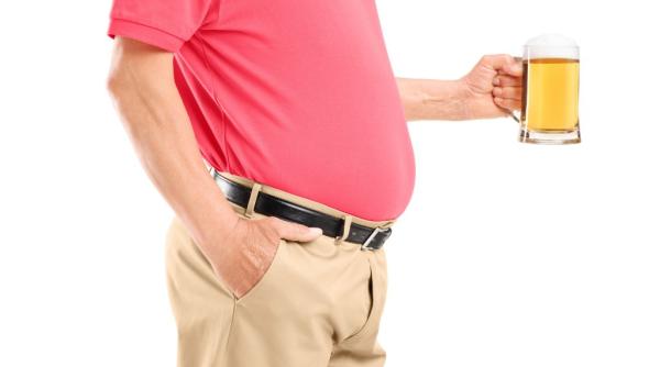 burta de la bere mit in cazul unui consum moderat