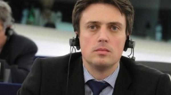 catalin ivan nu ma tenteaza func ia de vicepre edinte al pe