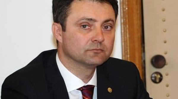 robert turcescu ofi er acoperit tiberiu ni u spune ca parchetul s ar putea autosesiza