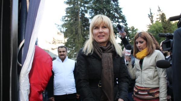 elena udrea alaturi de emil boc la sinaia forever 2014