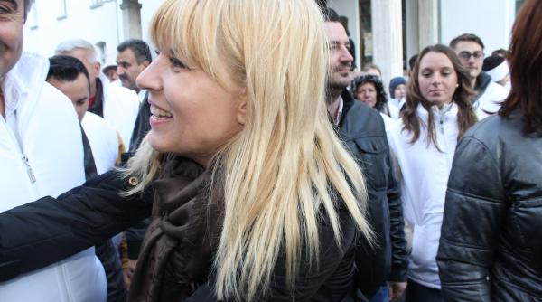 elena udrea victor ponta e agentul 000 mars i miting de protest al pmp impotriva guvernului
