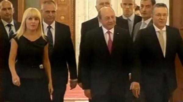 elena udrea alaturi de traian basescu la dineu la cotroceni