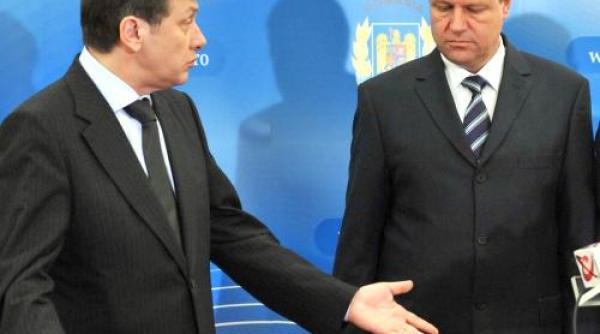 klaus iohannis spionii ceva normal crin antonescu este ilegal