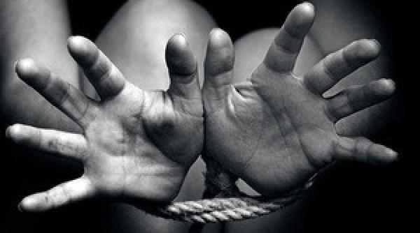 victime sclavie moderna marea britanie tratate ca vitele vandute i tatuate multe provin din romania