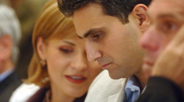 dezbatere mircea geoana traian basescu moderata de robert turcescu dezvaluire facuta de gabriela firea