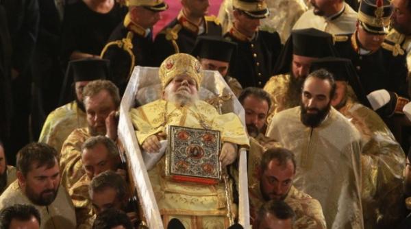 gafa la inmormantarea mitropolitului banatului nicolae corneanu