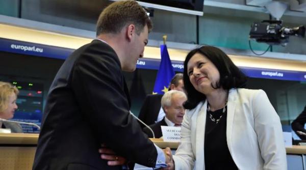 oana florea coresponden a de la bruxelles v ra jourov din spatele gratiilor comisar european pentru justi ie