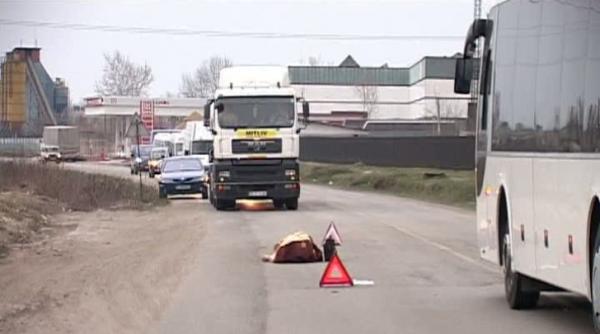 buzau accident mortal eleva omorata dupa ce a coborat din microbuzul colar