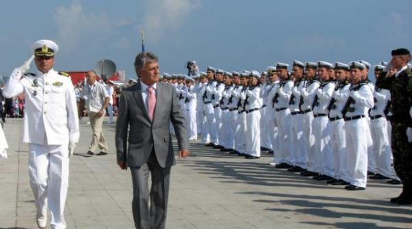 mircea du a traian basescu rectificare bugetara mapn ministrul apararii ii raspunde lui traian basescu