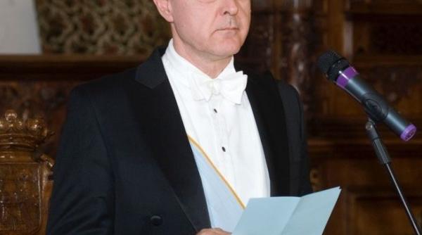 principele radu la comemorarea centenarului mor ii regelui carol i puterea unei societa i nu sta doar in politica