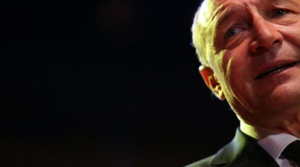 tariceanu suspendarea lui traian basescu valabila