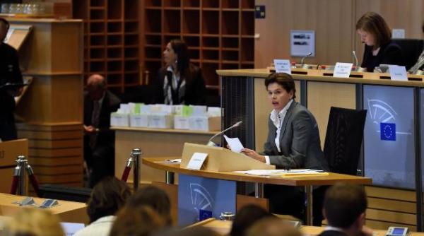 comisar european slovenia alenka bratusek respins in pe prima infrangere a lui juncker surse
