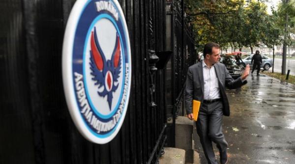 ludovic orban reclama ie la ani pe numele lui victor ponta i daciana sarbu ii acuza de fals in declara ii