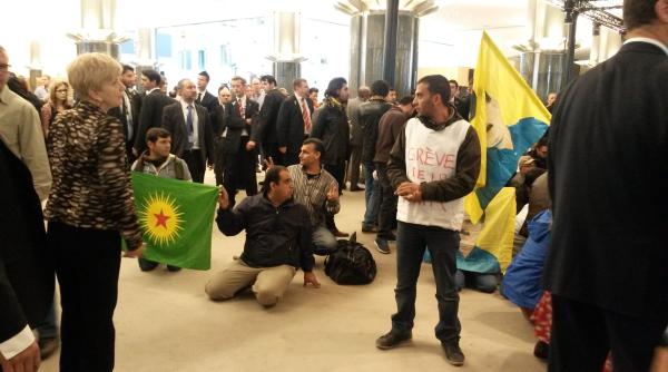 panica in parlamentul european kurzii au luat cu asalt institu ia coresponden a de la bruxelles