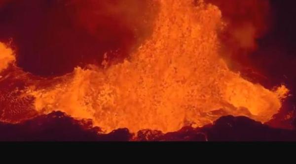 imagini inedite  erupprc c8prc 9bia unui vulcan  surprinsa cu o drona