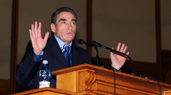petre roman atac dur trebuia sa se lege cu lan uri de guvern