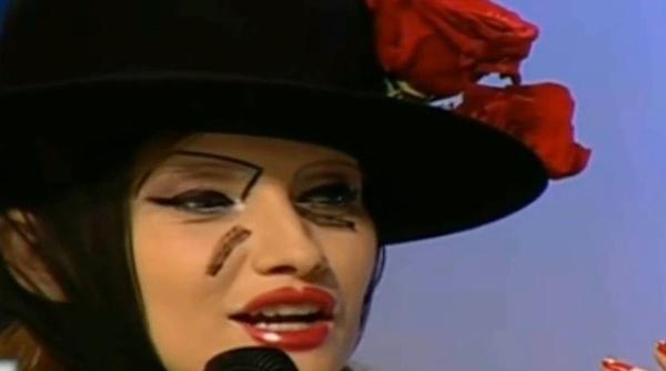 iulia albu emo ii mari in platoul wowbiz ce i a facut adelina pestri u coco ului jean luc charmois le doux